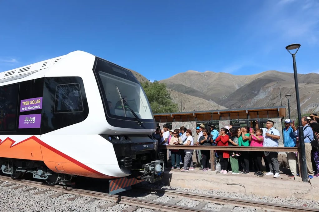 Los pobladores de la Quebrada de Humahuaca celebran la llegada del Tren Solar por las oportunidades de desarrollo que el proyecto implica.