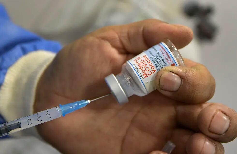 Continúa la vacunación anticovid en Mendoza.