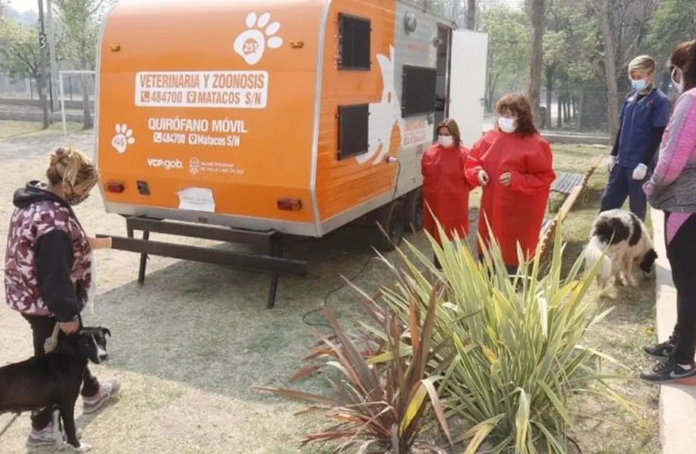 Este lunes comenzó a funcionar el quirófano móvil para castraciones de perros y gatos en Carlos Paz