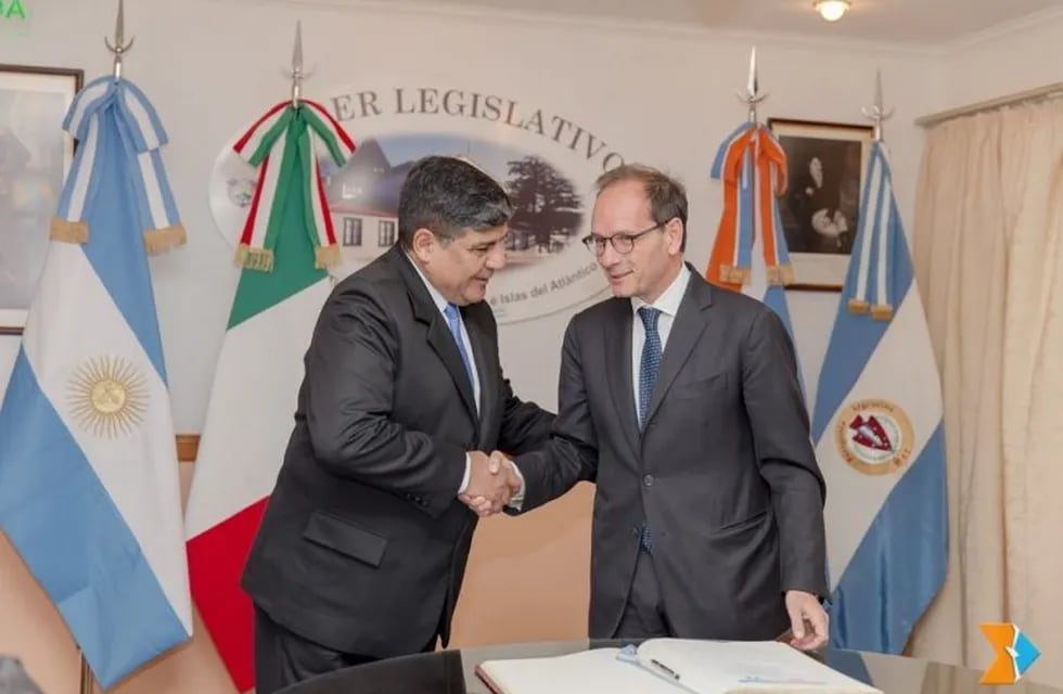 Juan Carlos Arcando - Embajador de Italia en Argentina Giuseppe Manzo.