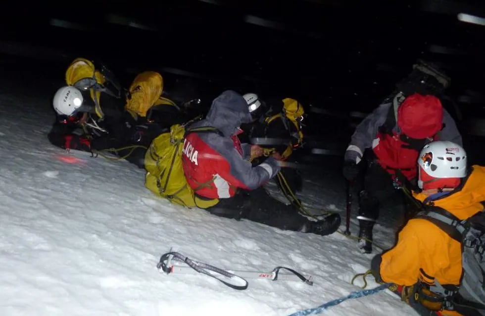 Comisión de Auxilio Ushuaia - Rescate en Alta Montaña