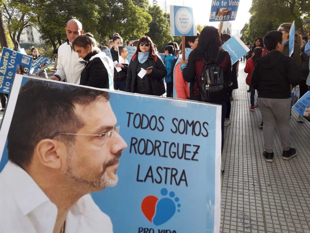 Marcha en favor del doctor Lastra