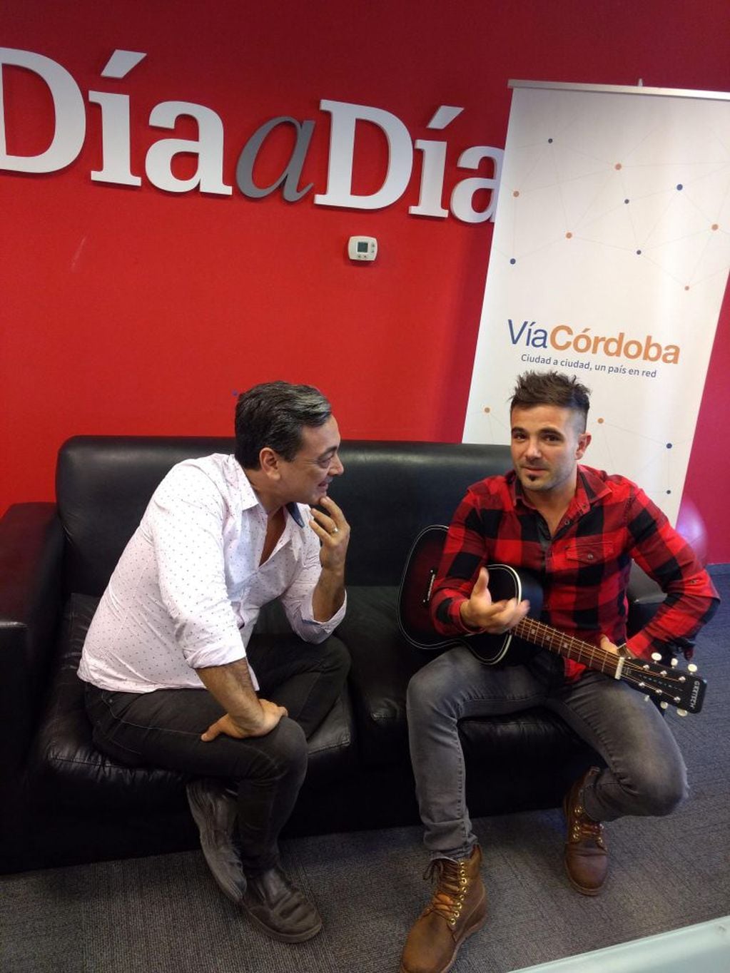 David Bolzoni pasó por el Facebook Live de Vía Córdoba en la previa de su show en el Quality.