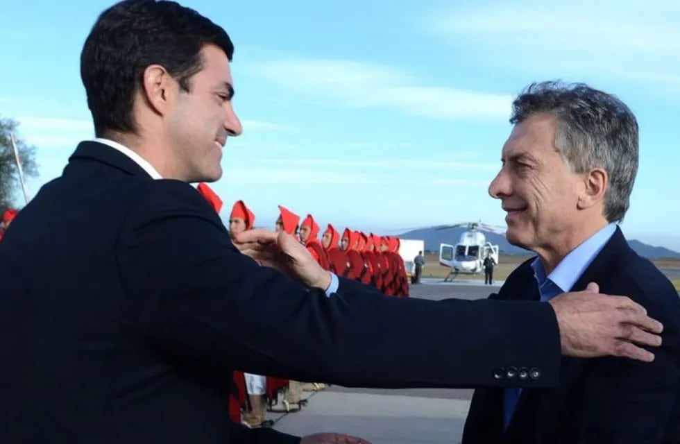 Mauricio Macri junto a Juan Manuel Urtubey en una visita a Salta. (WEB)