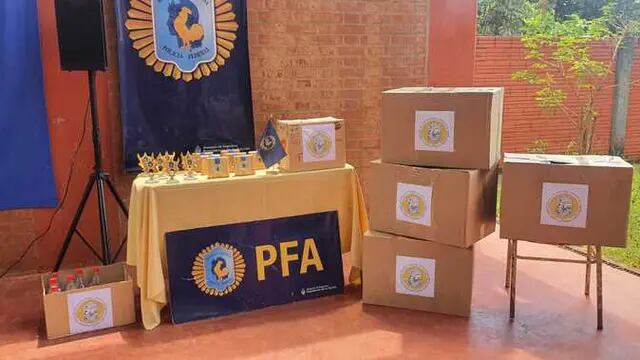 La Escuela 837 de Puerto Iguazú recibió donaciones de la Policía Federal Argentina