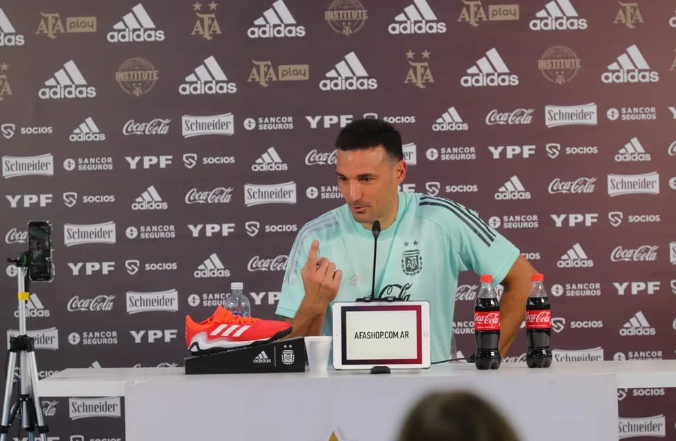 Lionel Scaloni, de cara al duelo ante Brasil en San Juan.