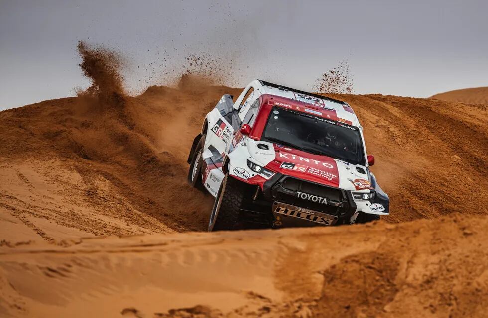 El sudafricano Henk Lategan, vencedor de la Etapa 5 del Dakar 2022 con la nueva Hilux de Toyota Gazoo Racing.