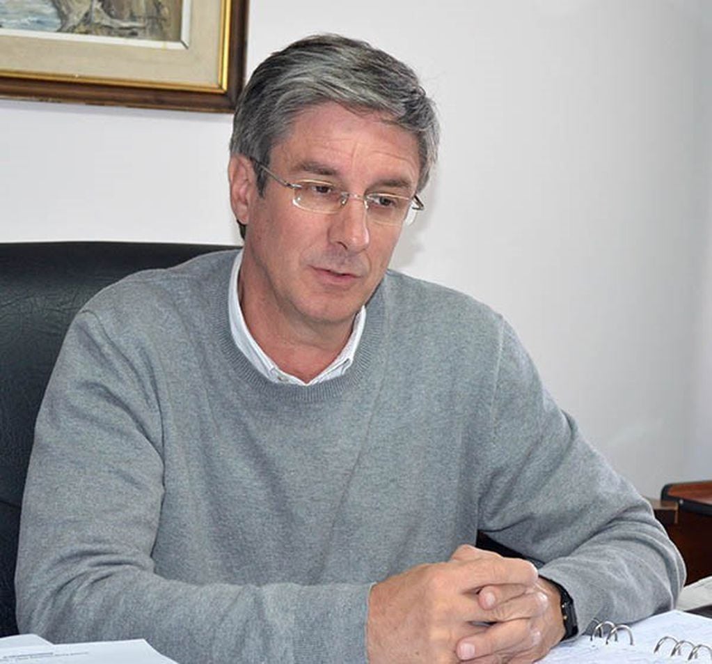El intendente Sergio Ongarato  hizo la denuncia a fiscalía por el faltante de dineroe n  la terminal de Esquel.