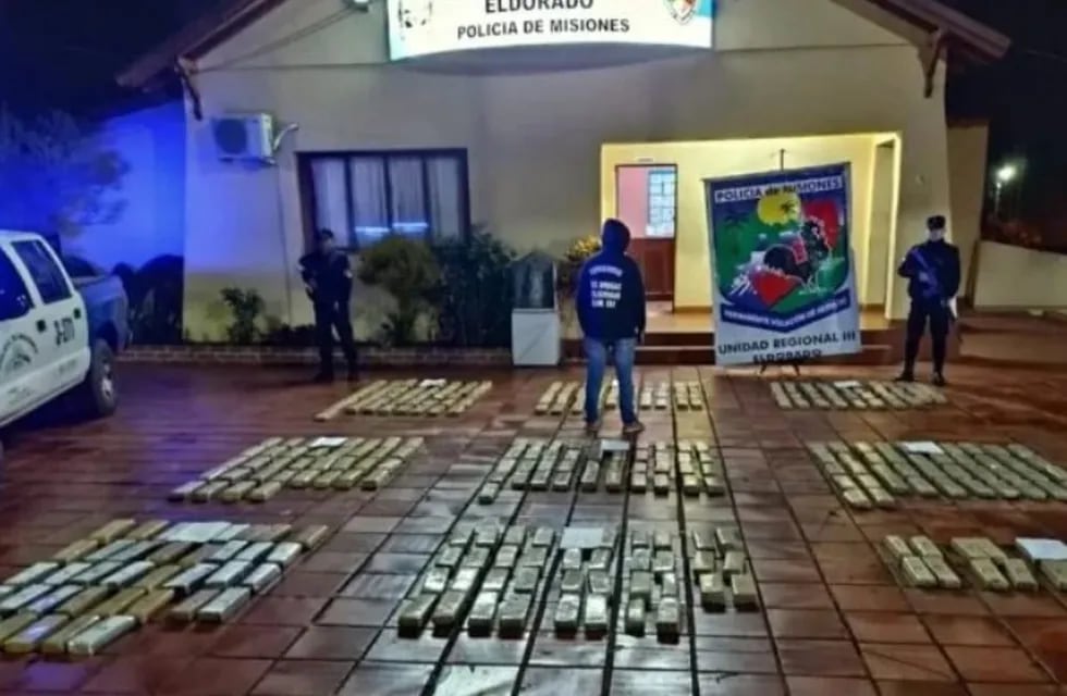 Operativo anti-narcotráfico en Eldorado: secuestran millonario contrabando de marihuana.