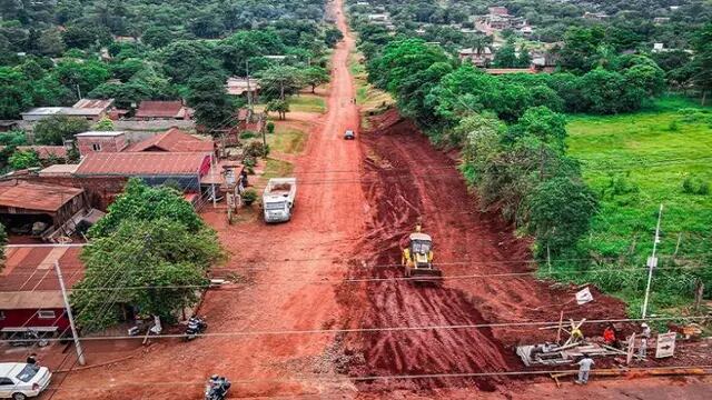 Eldorado: ejecutan obras de ensachamiento y pavimentación de la avenida Córdoba