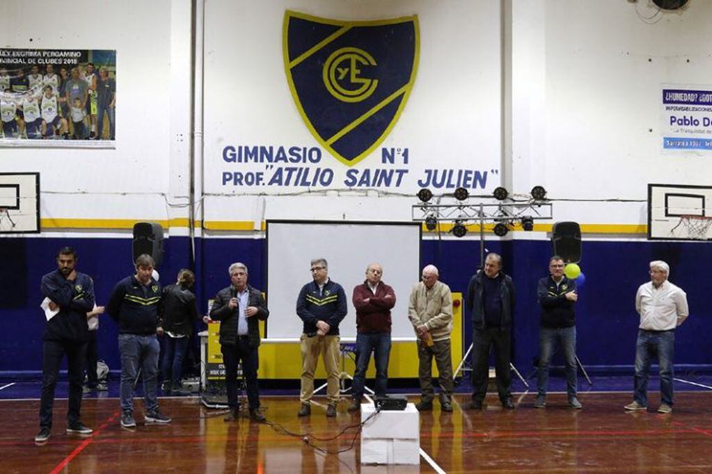 El intendente Martínez presente en la reinauguración del gimnasio