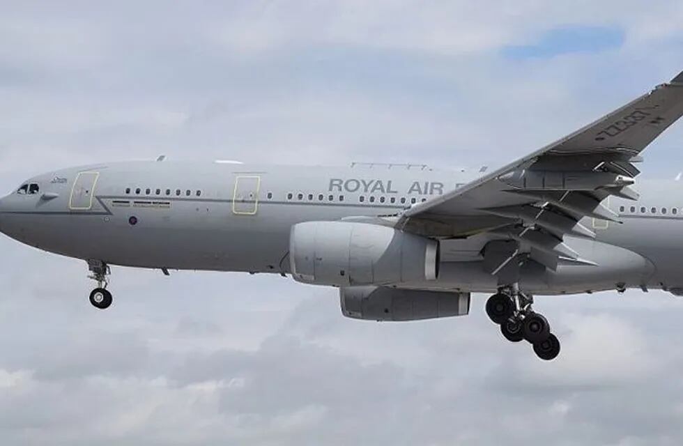 Un avión de la Corona británica aterrizó en Argentina por primera vez desde Malvinas.