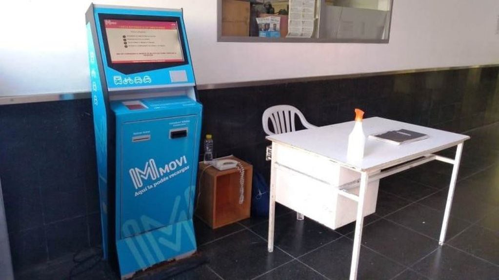 Se instalaron puntos de autocarga de la tarjeta Movi en hospitales de Rosario (Municipalidad de Rosario)