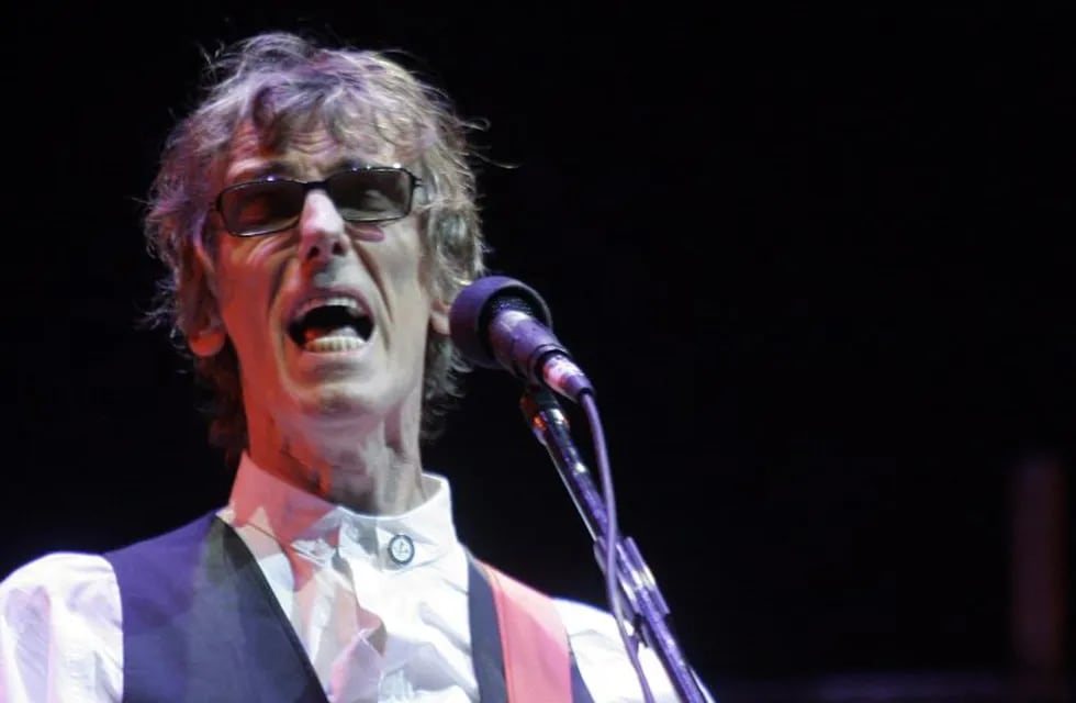 BUENOS AIRES 08/02/12, IMAGEN DE ARCHIVO DE LUIS ALBERTO SPINETTA, QUIEN FALLECIO A LOS 62 AÑOS DE EDAD FOTO CARLOS GRECO- fotografía