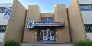Fachada de la Universidad Tecnológica Nacional, Facultad Regional Rafaela