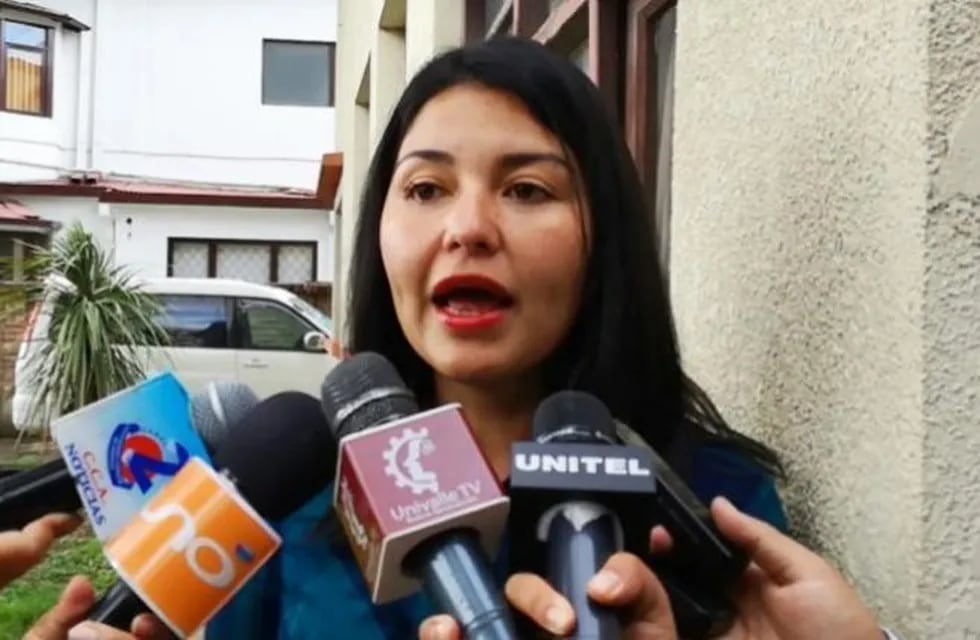 La diputada Shirley Franco es la elegida de Bolivia Dice No para reemplazar a Edwin Rodríguez, como candidata a la Vicepresidencia en el binomio junto a Óscar Ortiz.