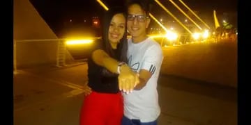 Le propusieron casamiento en el Puente Centenario de Carlos Paz.
