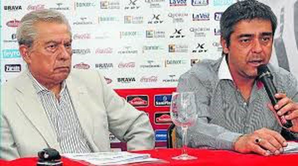 El ex presidente Albirrojo y su hijo, investigados por supuestas irregularidades en el manejo del dinero del club.