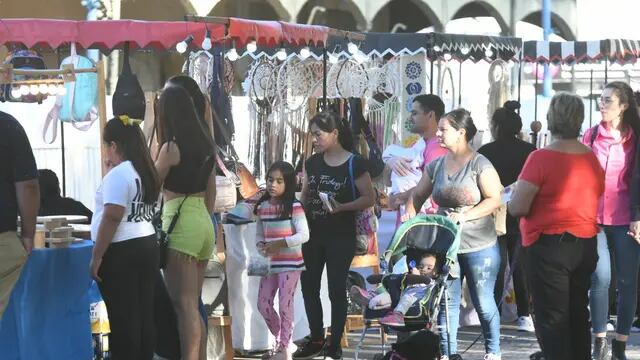 Plaza Feria y la Feria desde el Origen convocaron a los rafaelinos a la Plaza 25 de Mayo