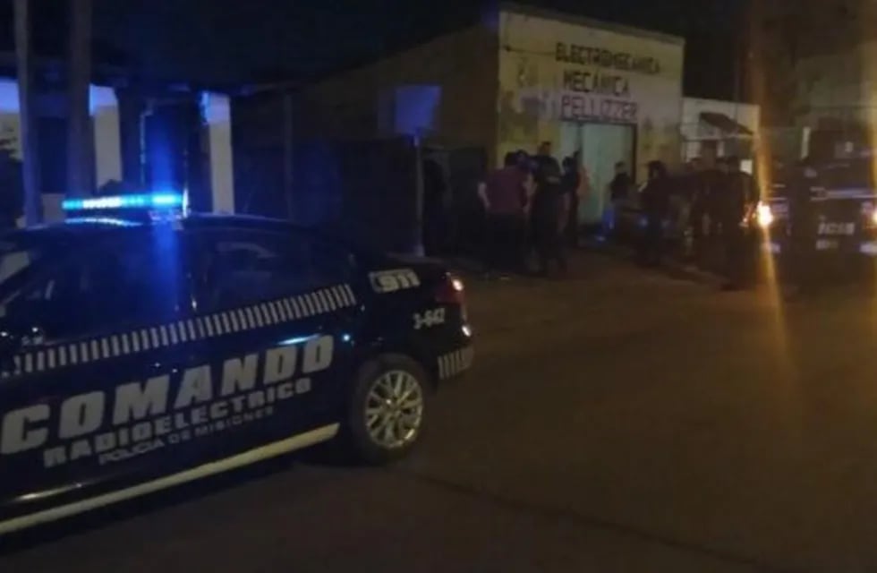La policía detuvo a 10 personas que organizaron una fiesta clandestina en Posadas.