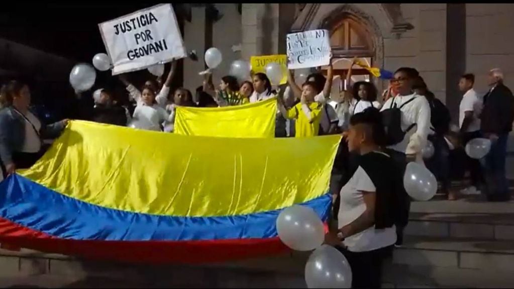 Marcha en Venado Tuerto en reclamo del colombiano asesinado