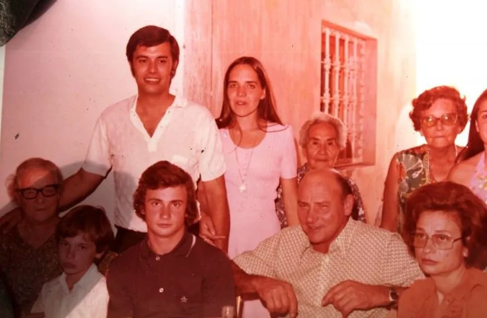 Norma Sintora junto a su familia.