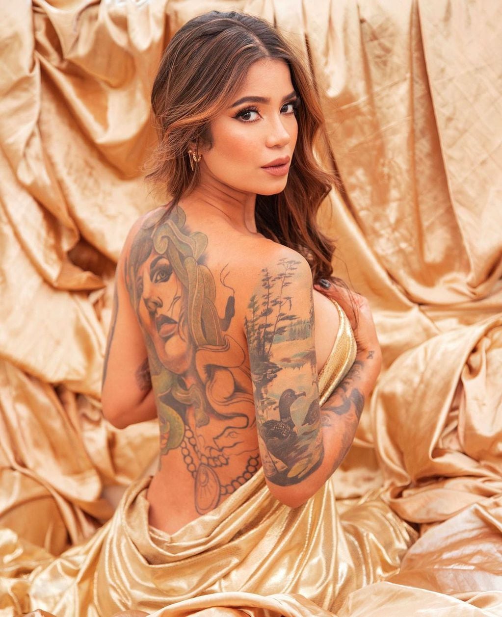 Jenn Muriel Se Fue A Tatuar Y Publicó El Momento En Instagram “terminando Este Lindo Proyecto” 1299