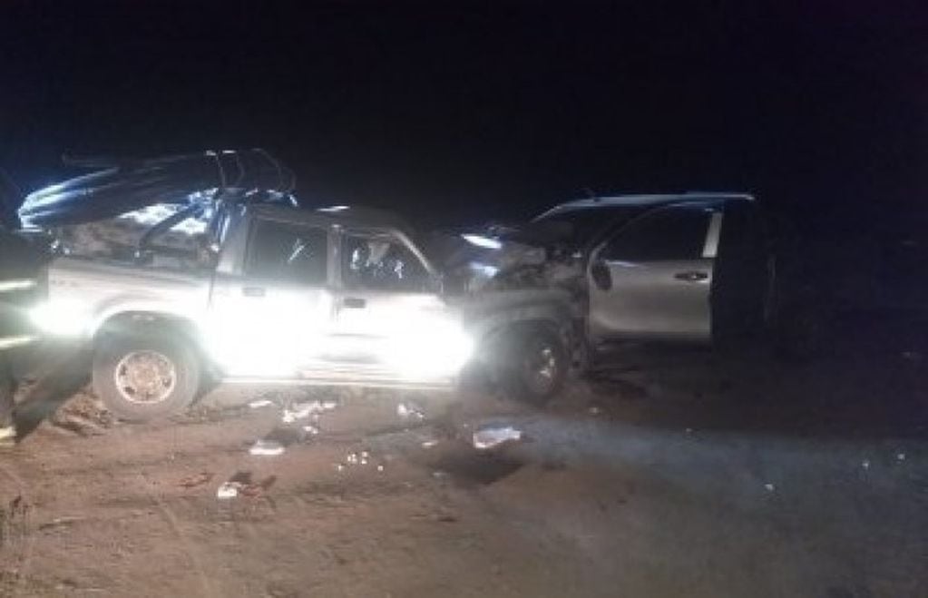 Un muerto y tres heridos tras un choque entre dos camionetas (Web)