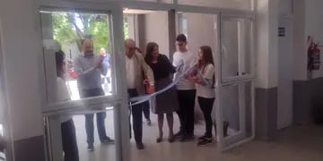 con la presencia de Alberto Sileoni, quedó inaugurado el edificio de la Escuela Secundaria Nº 9