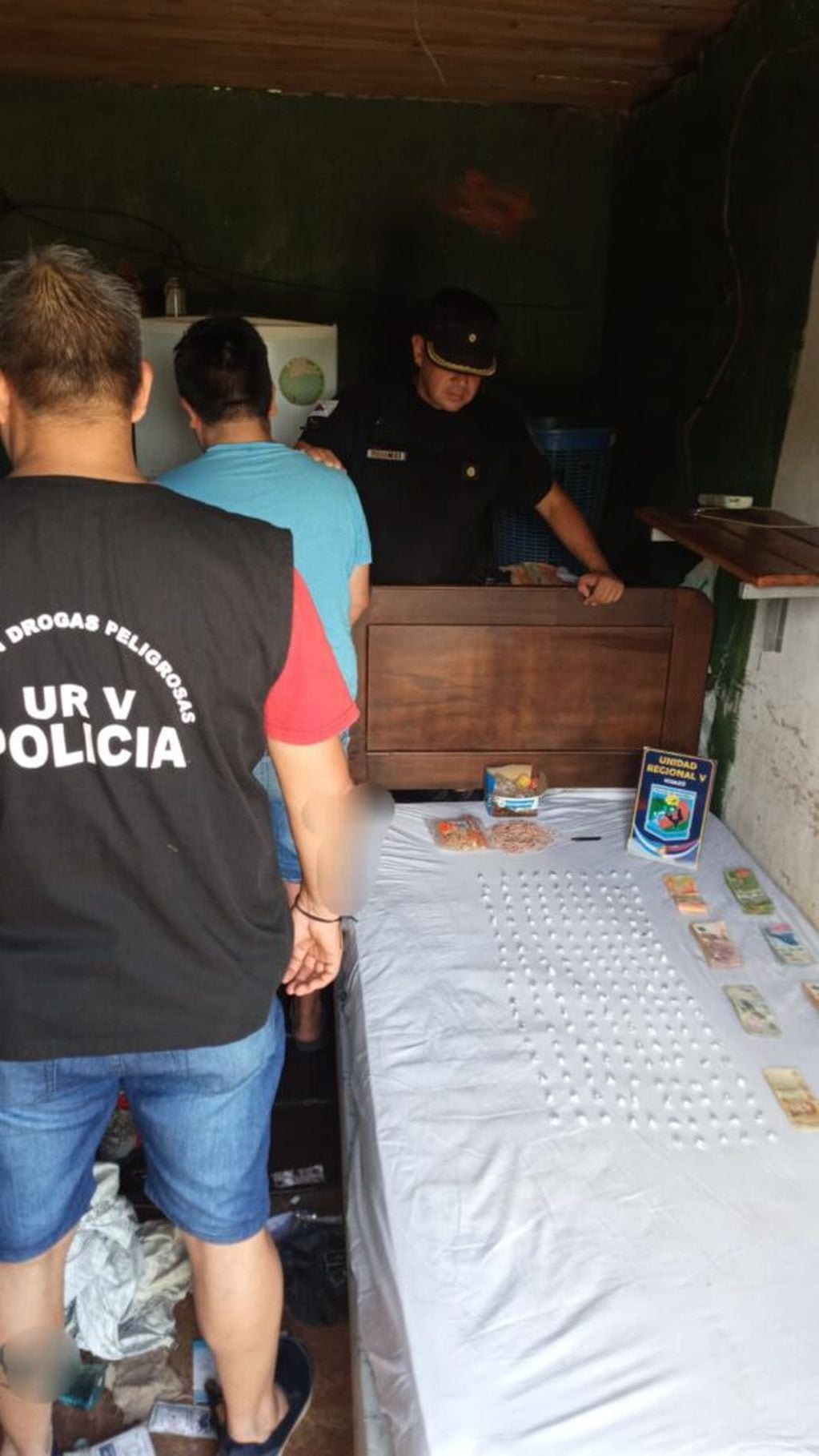 Detienen a un dealer con cientos de dosis de cocaína en Puerto Iguazú.