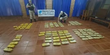 Prefectura Naval Argentina incauta más de 100 panes de marihuana en Eldorado