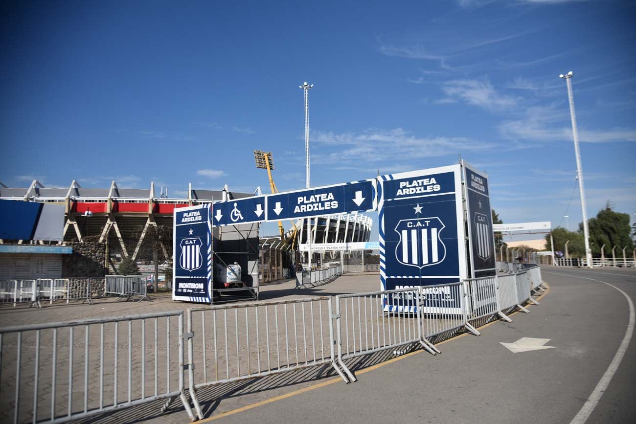 Previa del partido Talleres - River en el estadio Kempes.