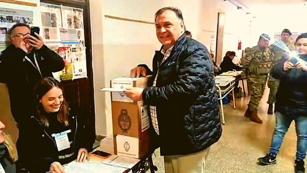 Javier Belloni votó en El Calafate.