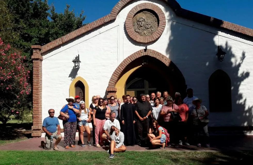 Familias visitan el seminario de San Rafael