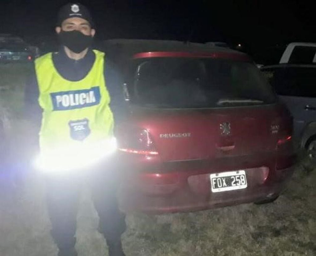 operativos policiales Tres Arroyos -auto secuestrado