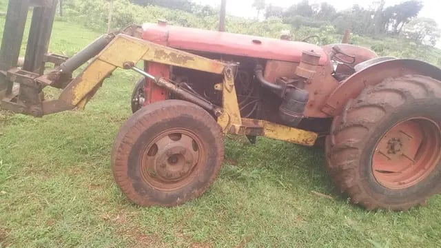 La AFIP le retuvo un tractor y ahora le pide 800 mil para devolvérselo