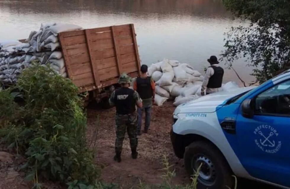 Secuestran 21 toneladas de granos ilegales en El Soberbio.