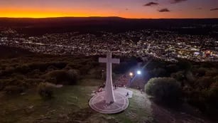 Ascensos nocturnos en Carlos Paz, Cerro La Cruz