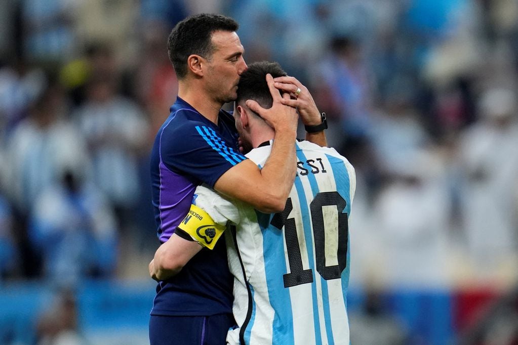 Scaloni y Messi, una dupla que le dio la gloria a la Selección. Foto: AP