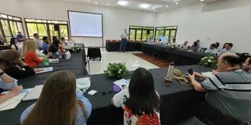Se realizó el 22 Encuentro de Municipios Turísticos en Puerto Iguazú con representantes de 60 municipios