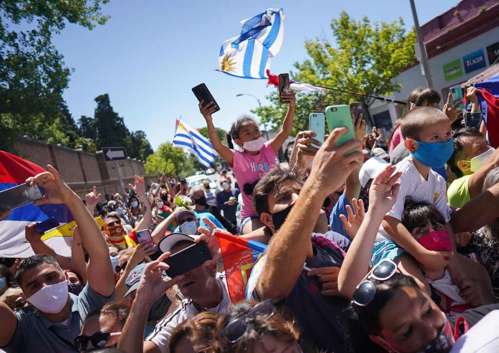 Una multitud despide a Tabaré Vázquez en Montevideo, Uruguay