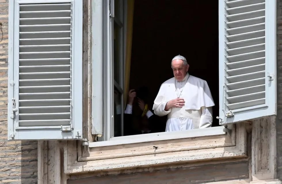 El papa Francisco consideró este domingo "un signo de esperanza y un regalo para toda la sociedad" 
 (Foto: Andreas SOLARO / AFP)