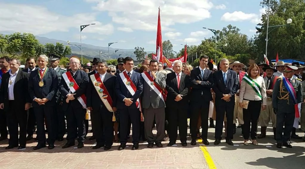 En abril de 2017 autoridades bolivianas recibieron en Tarija a una delegación oficial argentina que participó en los actos recordatorios del bicentenario de la Batalla de La Tablada. En ese marco se dejó sentadas las bases del proyecto vial Jujuy-Tarija denominado "Ruta del Bicentenario".