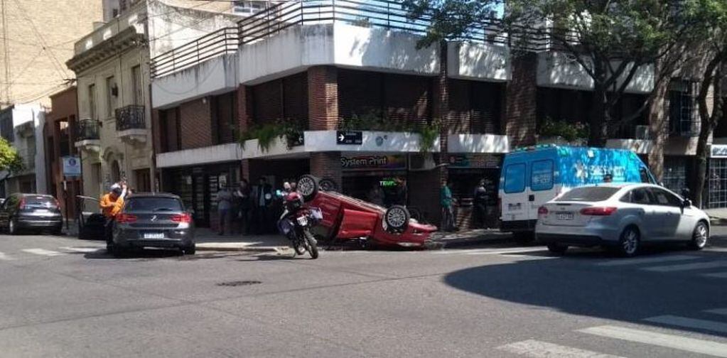 El accidente se registró durante la tarde en Zeballos y Balcarce.