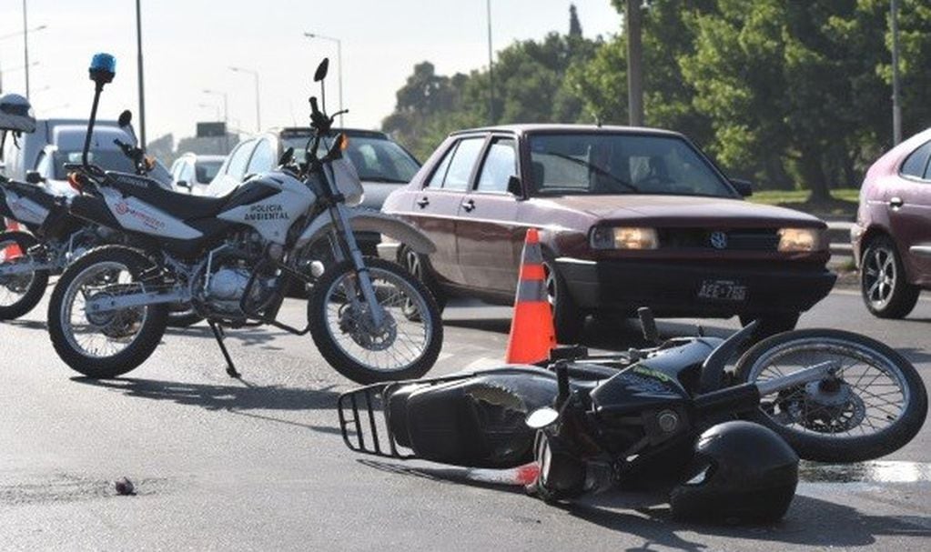 Escena del siniestro donde murió un motociclista.