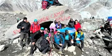un grupo de pampeanos llegó hasta la cima del Everest
