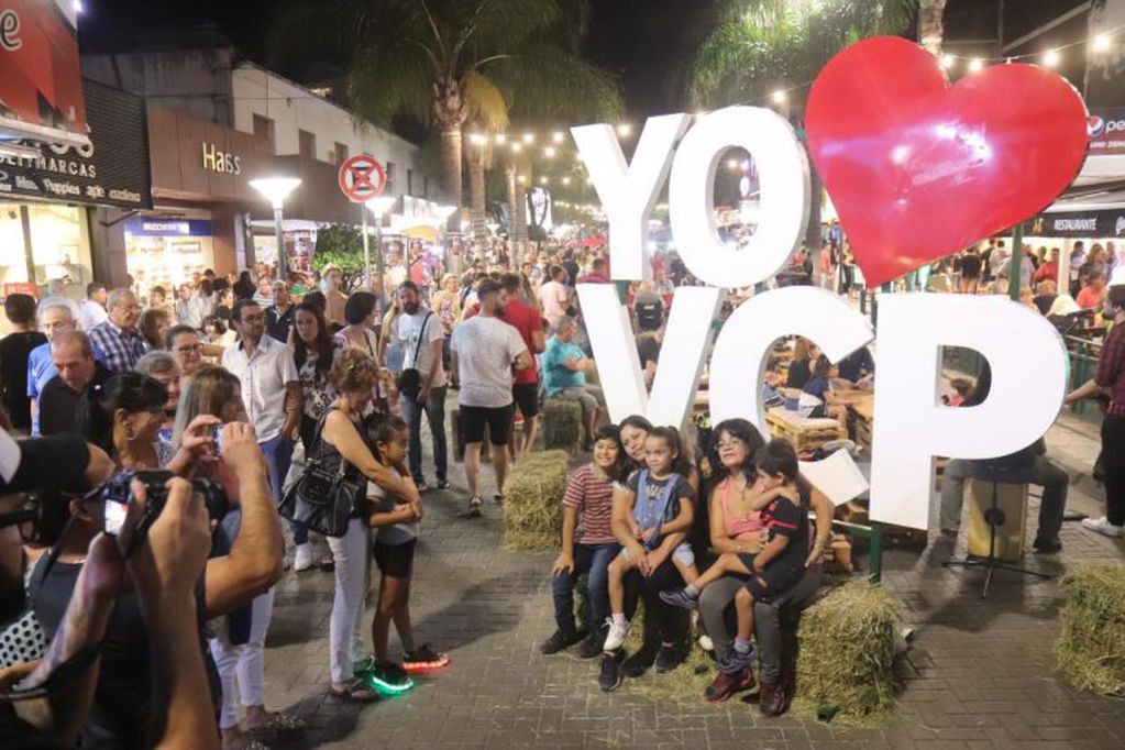 "Yo Amo Villa Carlos Paz", furor en el festival.