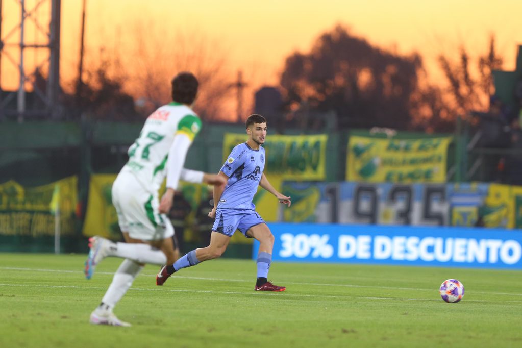 Nicolás Meriano. El marcador central tuvo la chance del empate ante Defensa y Justicia en un remate cruzado. (Prensa Belgrano)