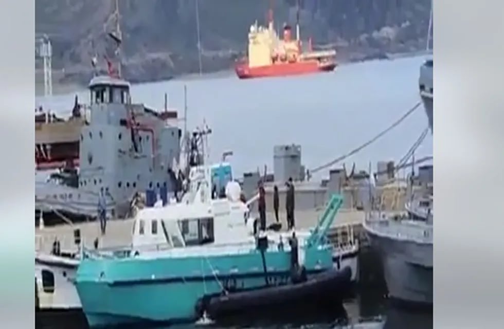 Cuatro lesionados fue el saldo que dejó un accidente entre embarcaciones de la Armada Argentina.