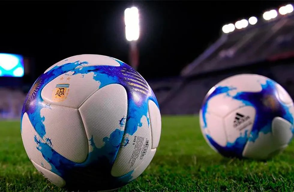 La AFA aseguró que el fútbol regresará "en el segundo semestre y en el mejor de los casos"